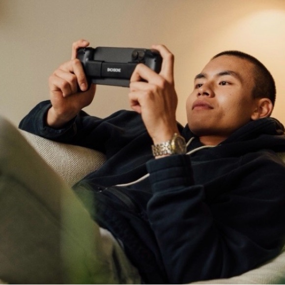 NIB XBOX BACKBONE ONE LIGHTNING MOBILE GAMING CONTROLLER FOR IPHONE BB-02-B-XW - Picture 5 of 7